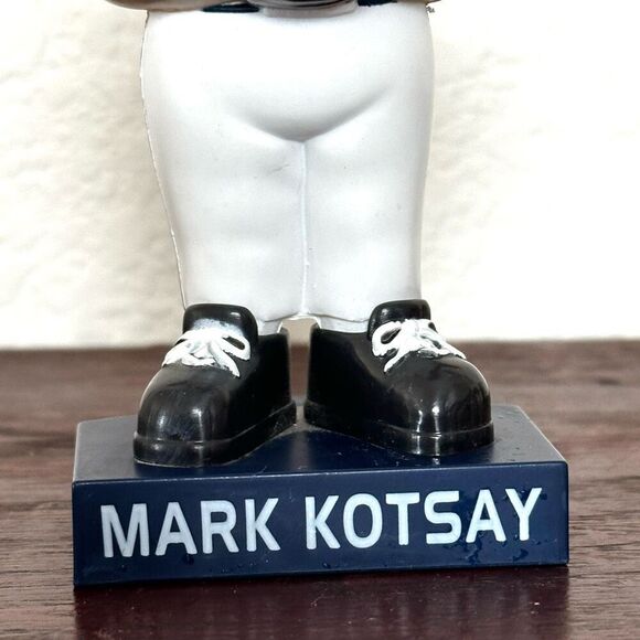Vintage MLB San Diego Padres Mark Kotsay Bobblehead - Picture 2 of 8